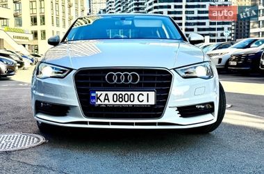 Седан Audi A3 2016 в Киеве