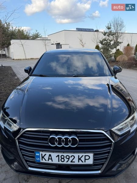 Седан Audi A3 2017 в Ирпене
