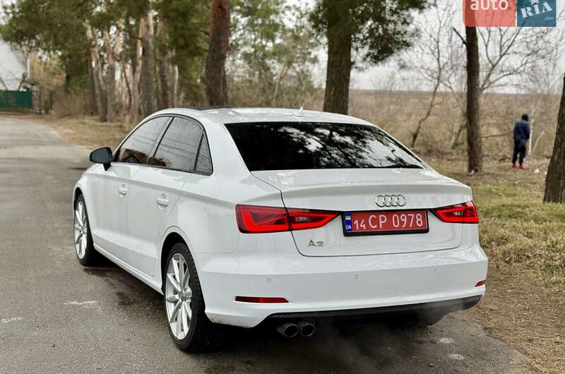Седан Audi A3 2016 в Киеве