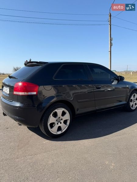 Хэтчбек Audi A3 2003 в Очакове