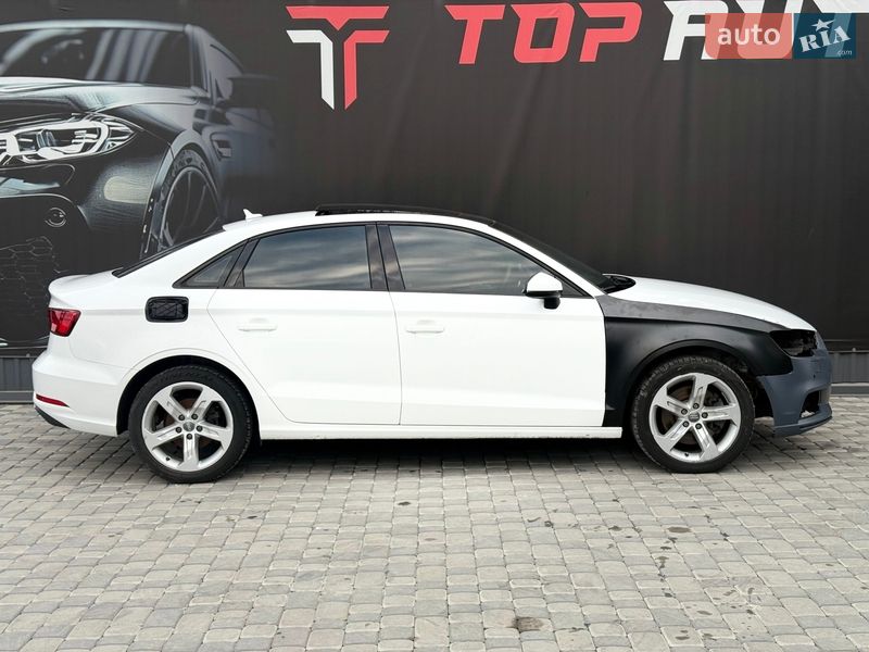 Седан Audi A3 2018 в Львове