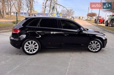 Хэтчбек Audi A3 2015 в Днепре