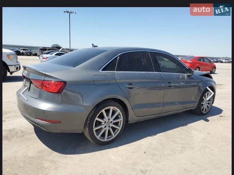 Седан Audi A3 2014 в Дніпрі