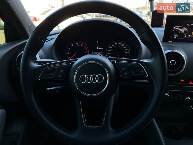 Седан Audi A3 2017 в Киеве фото 16 Седан Audi A3 2017 в Киеве