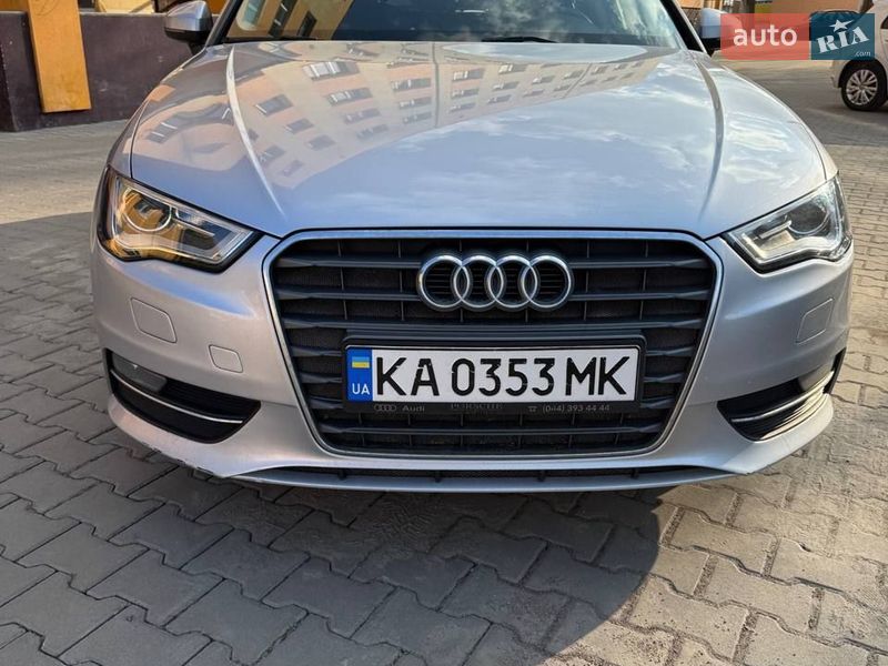 Хетчбек Audi A3 2015 в Києві фото Хетчбек Audi A3 2015 в Києві