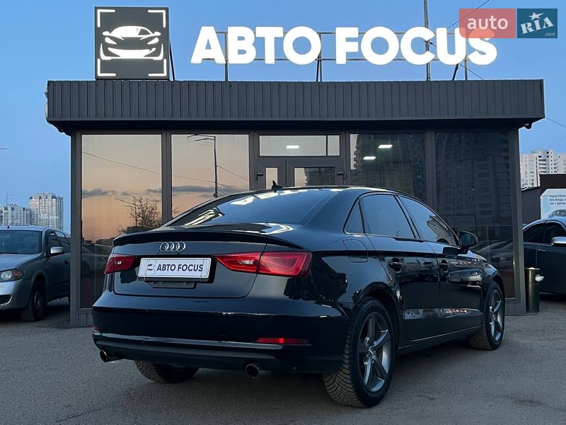 Седан Audi A3 2015 в Киеве