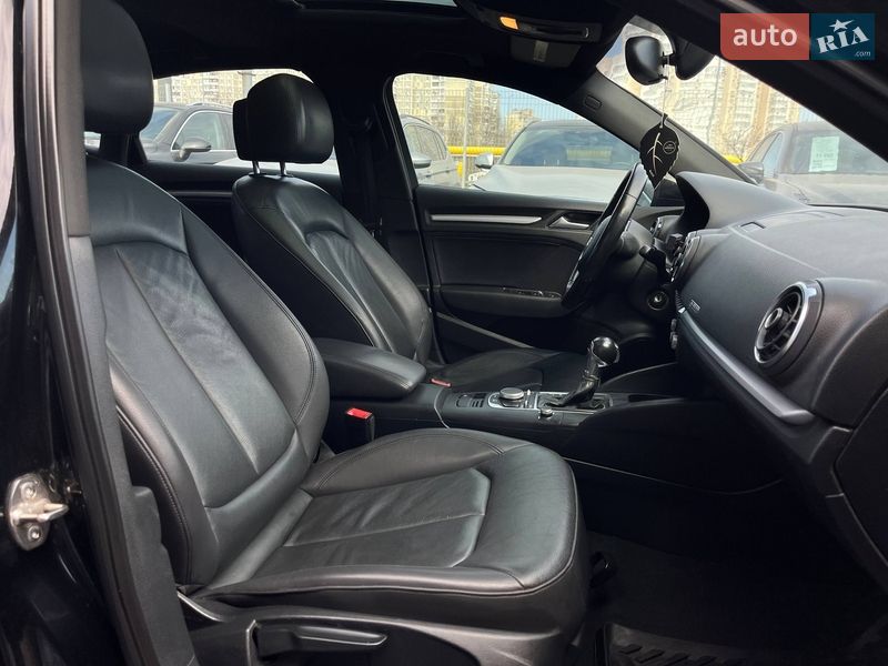 Седан Audi A3 2015 в Киеве