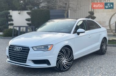 Седан Audi A3 2015 в Львове