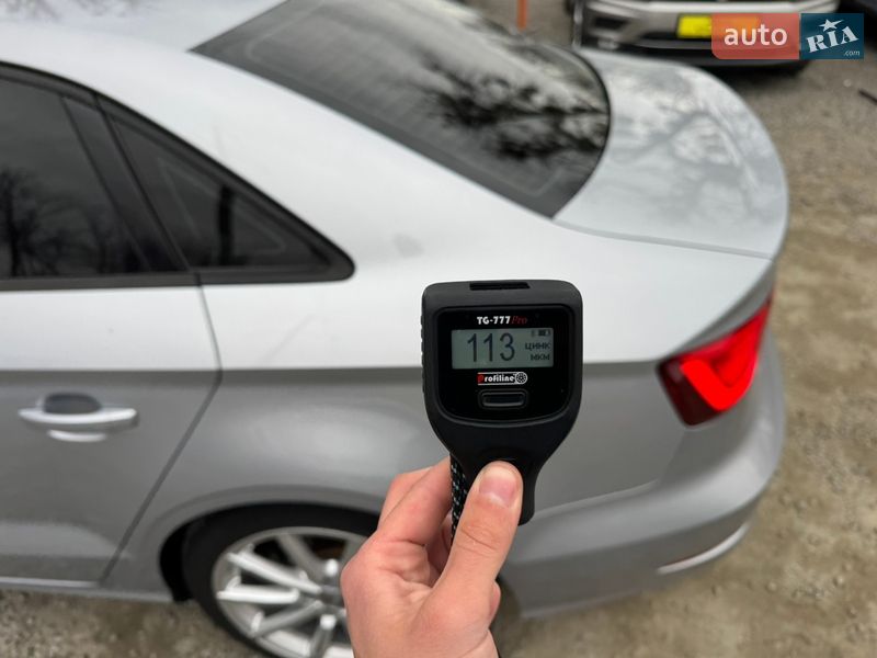 Седан Audi A3 2015 в Умани