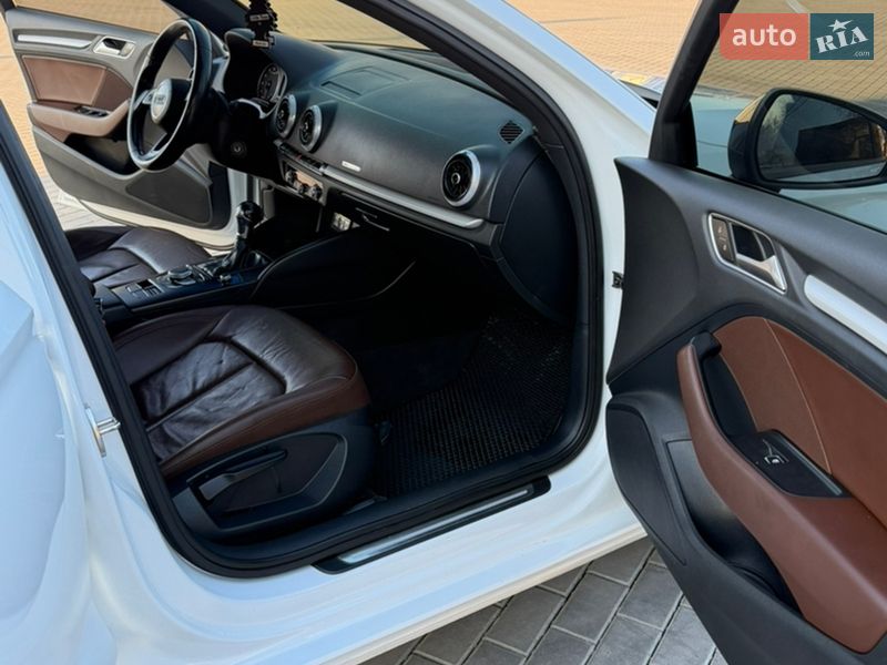 Седан Audi A3 2016 в Бершади