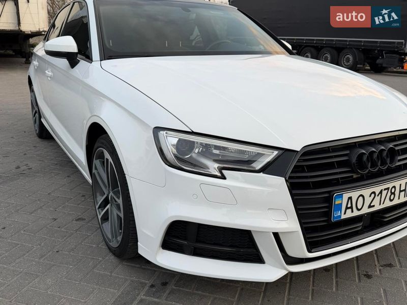 Седан Audi A3 2017 в Ужгороді фото 7 Седан Audi A3 2017 в Ужгороді