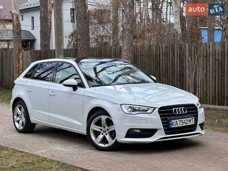 Хэтчбек Audi A3 2015 в Киеве