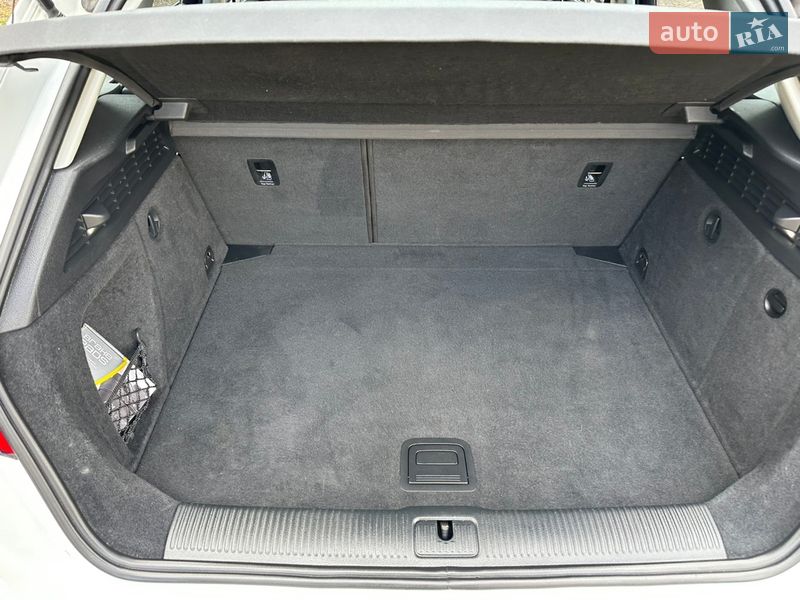 Хэтчбек Audi A3 2015 в Киеве