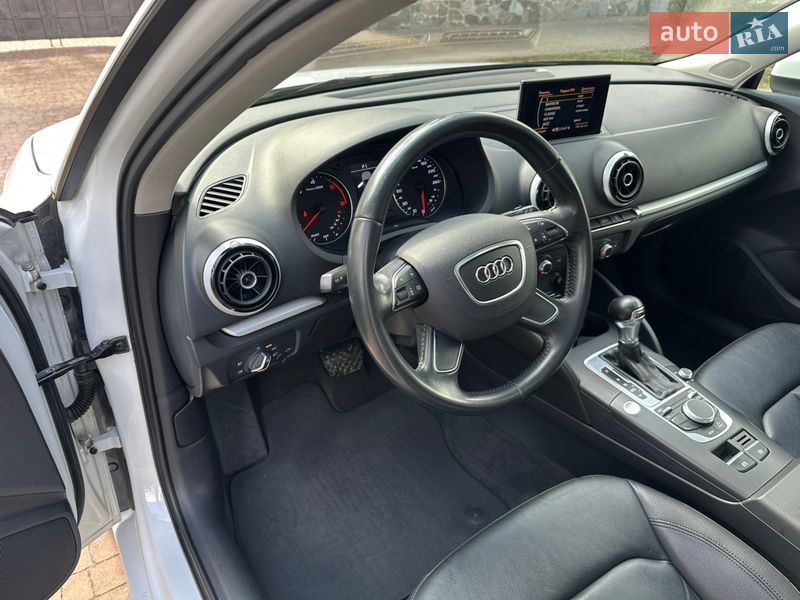Хэтчбек Audi A3 2015 в Киеве