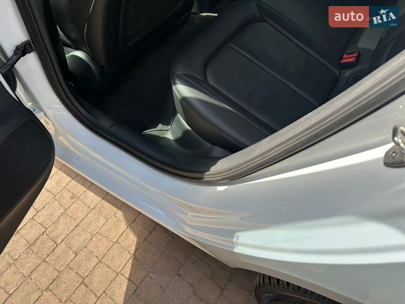 Хэтчбек Audi A3 2015 в Киеве