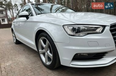 Седан Audi A3 2013 в Киеве