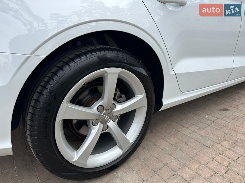 Седан Audi A3 2013 в Киеве