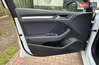 Седан Audi A3 2013 в Киеве