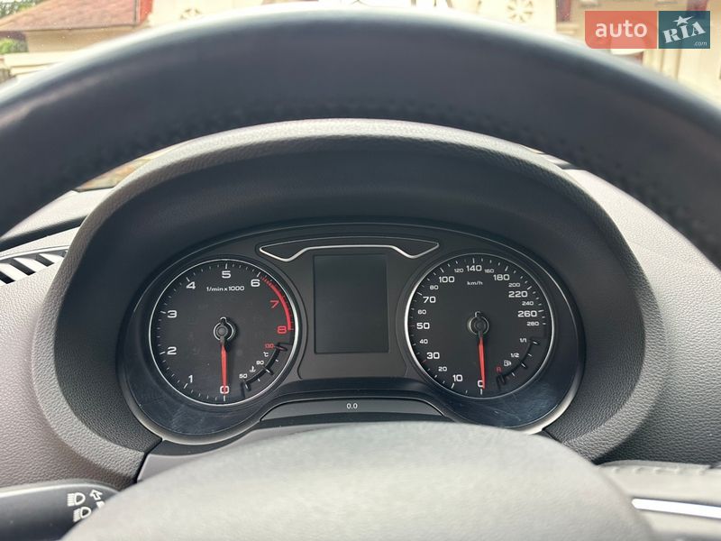 Седан Audi A3 2013 в Киеве