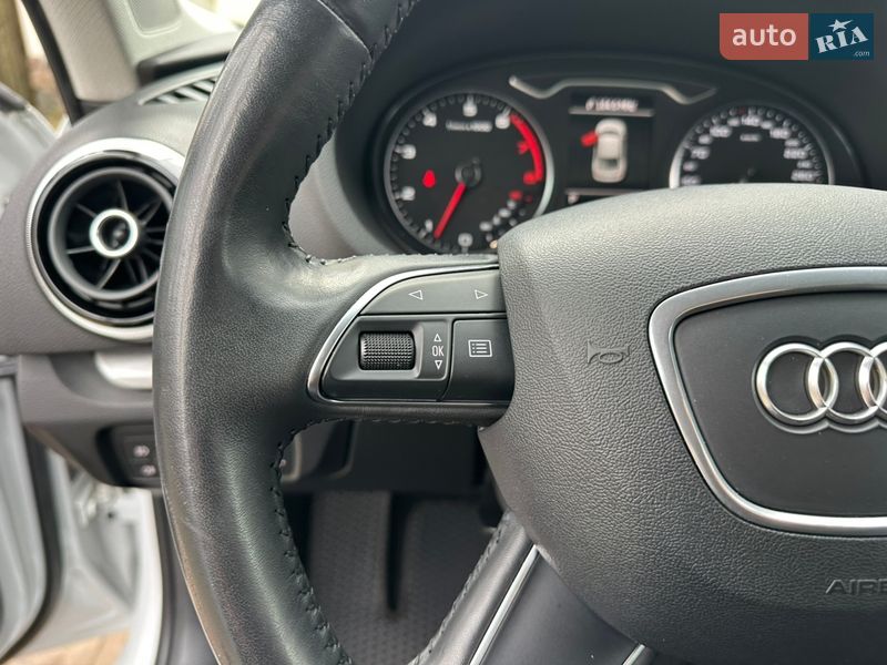 Седан Audi A3 2013 в Киеве