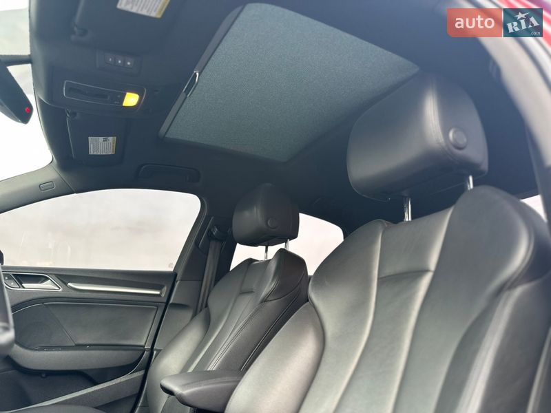 Седан Audi A3 2017 в Рівному