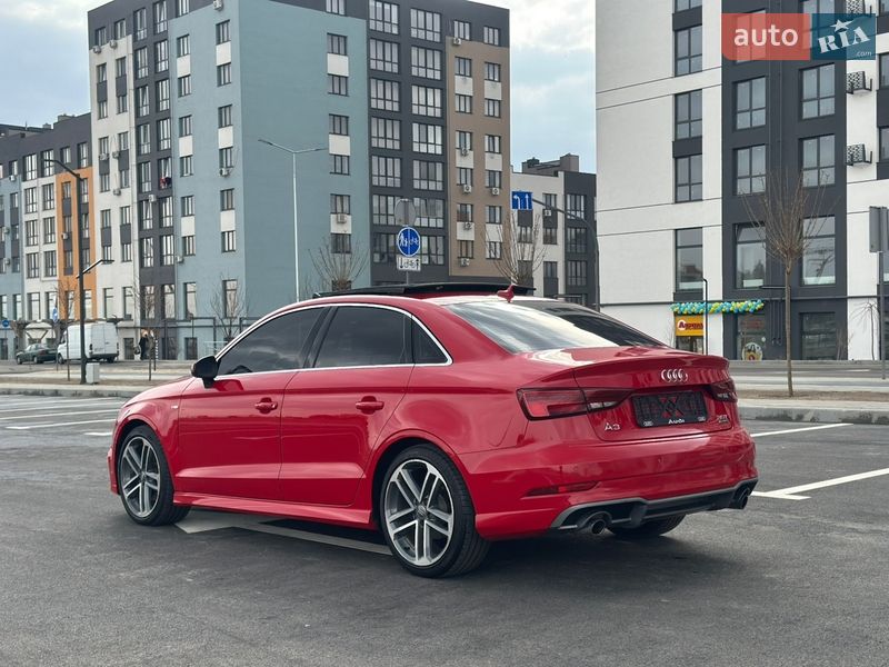 Седан Audi A3 2017 в Рівному
