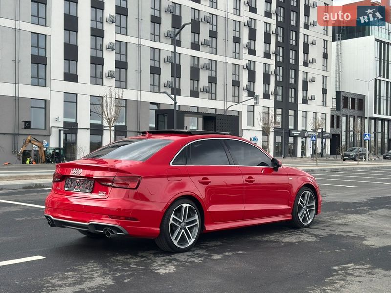 Седан Audi A3 2017 в Рівному