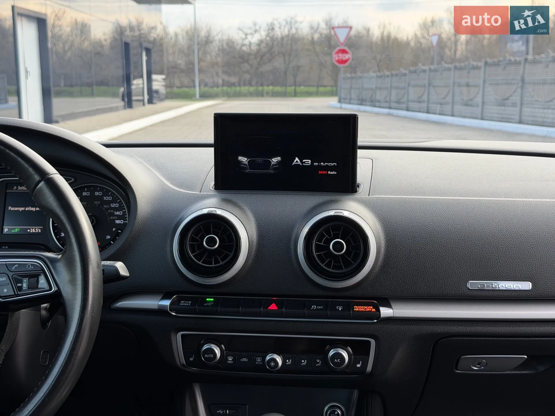 2016 Audi A3 - мініатюра 23