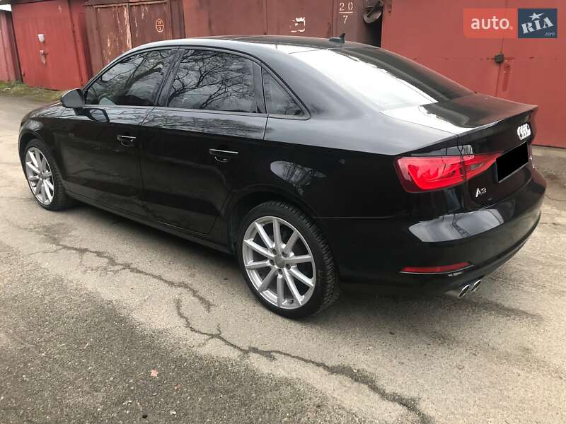 Седан Audi A3 2015 в Киеве