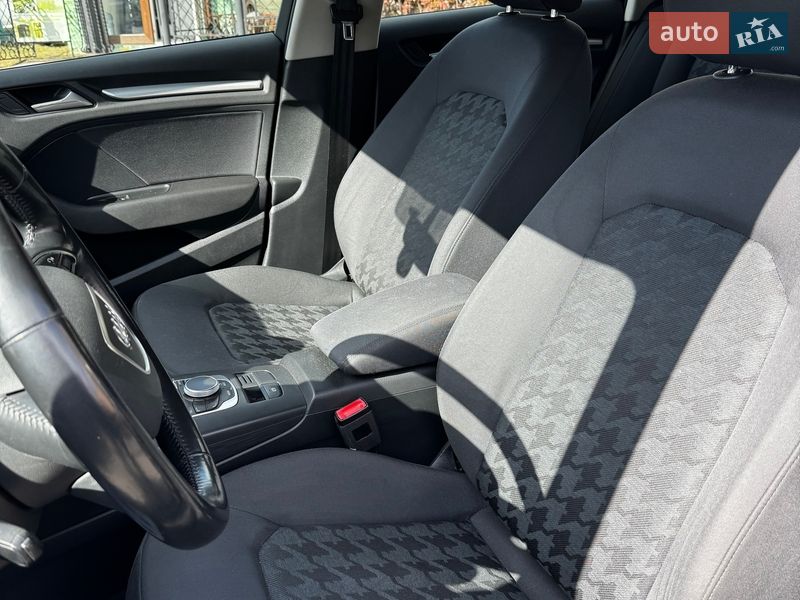 Хетчбек Audi A3 2016 в Луцьку фото 9 Хетчбек Audi A3 2016 в Луцьку