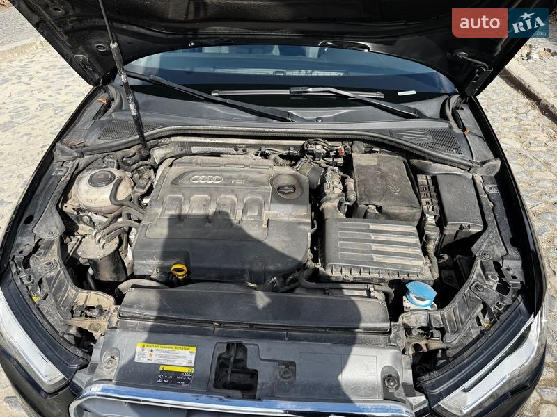 Хэтчбек Audi A3 2016 в Луцке