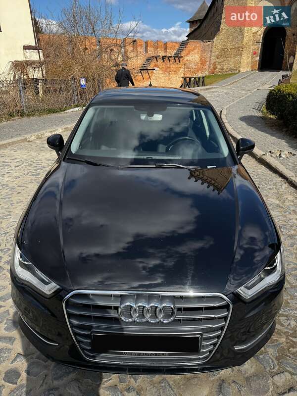 Хетчбек Audi A3 2016 в Луцьку фото 3 Хетчбек Audi A3 2016 в Луцьку