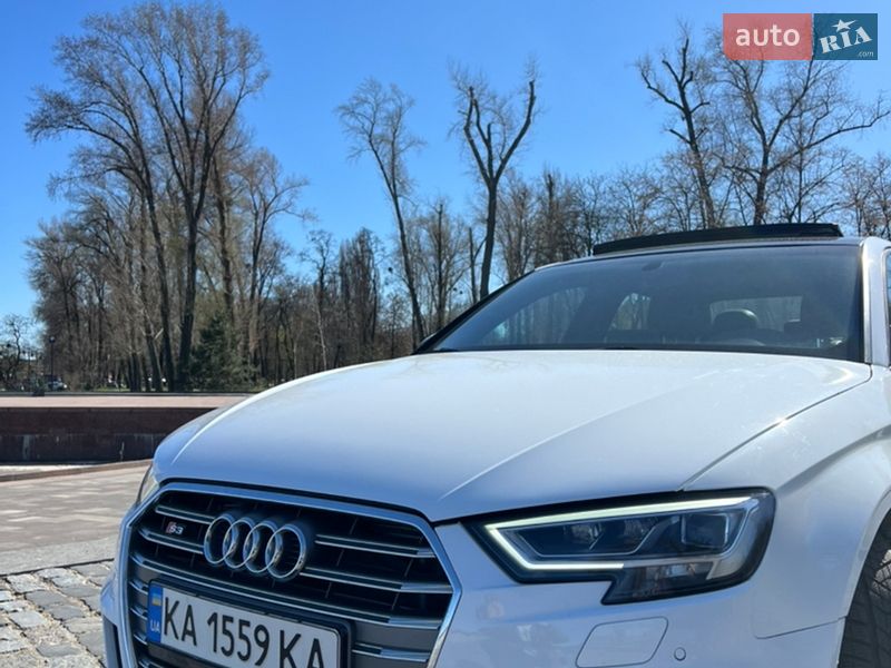 Седан Audi A3 2015 в Киеве