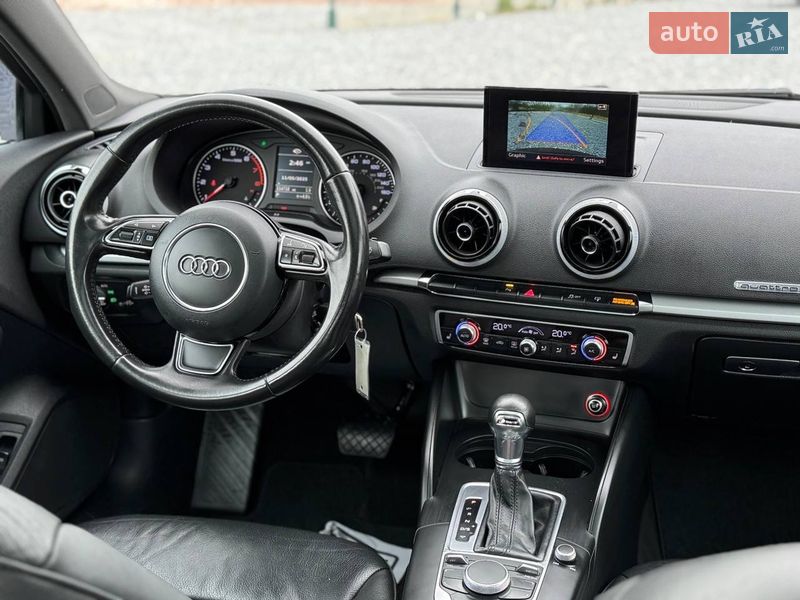 Седан Audi A3 2016 в Дрогобичі