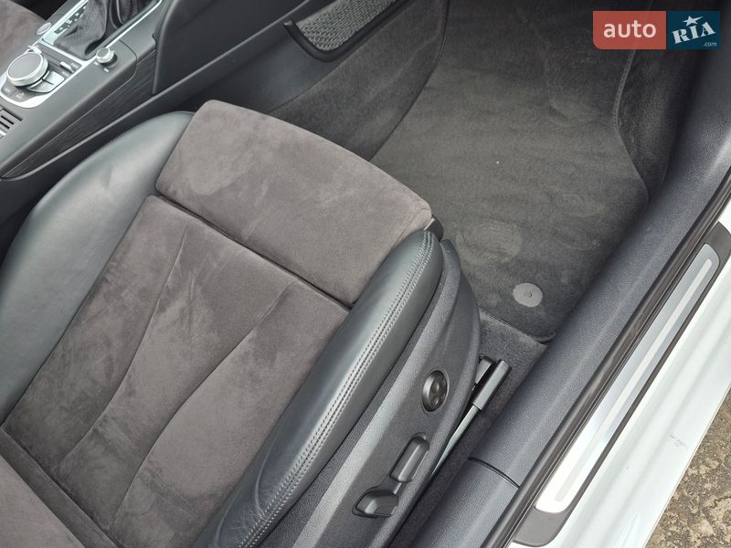 Хэтчбек Audi A3 2016 в Киеве