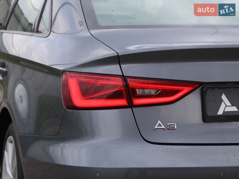 Седан Audi A3 2015 в Киеве