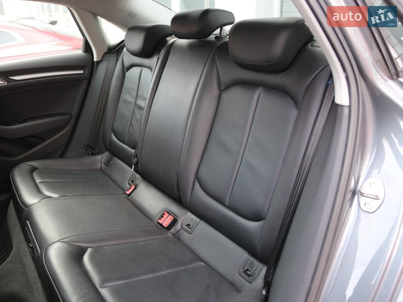 Седан Audi A3 2015 в Киеве