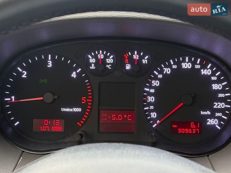 Хетчбек Audi A3 1999 в Чернігові