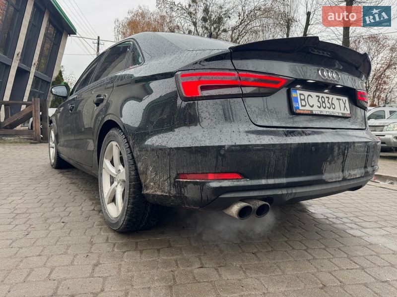 Седан Audi A3 2016 в Львові