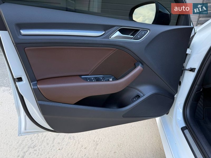 Седан Audi A3 2016 в Харкові