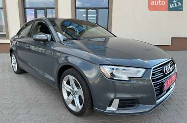 Седан Audi A3 2017 в Киеве