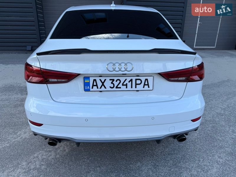 Седан Audi A3 2016 в Харкові