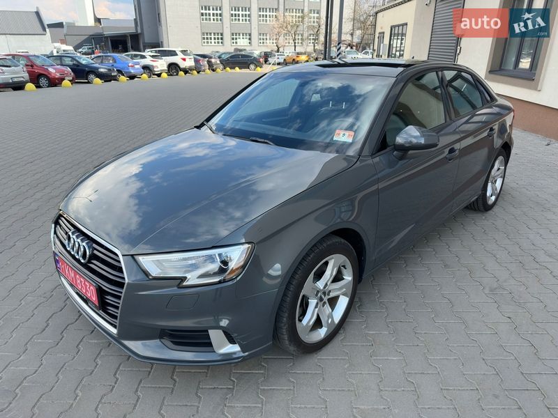 Седан Audi A3 2017 в Киеве