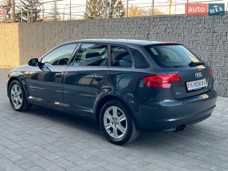 Хетчбек Audi A3 2011 в Луцьку