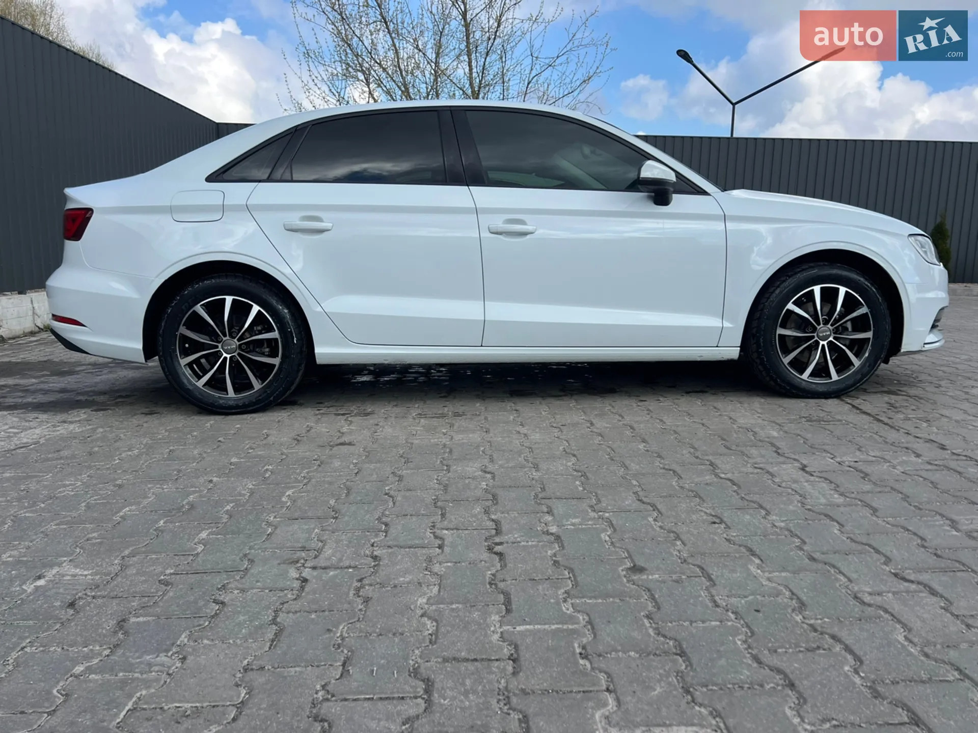 2016 Audi A3 - мініатюра 4