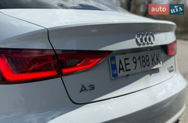 Седан Audi A3 2015 в Павлограді