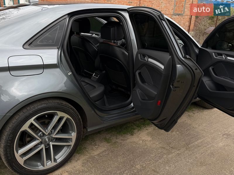 Седан Audi A3 2017 в Харькове