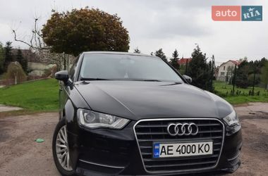 Хэтчбек Audi A3 2015 в Днепре