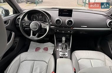 Хэтчбек Audi A3 2017 в Одессе