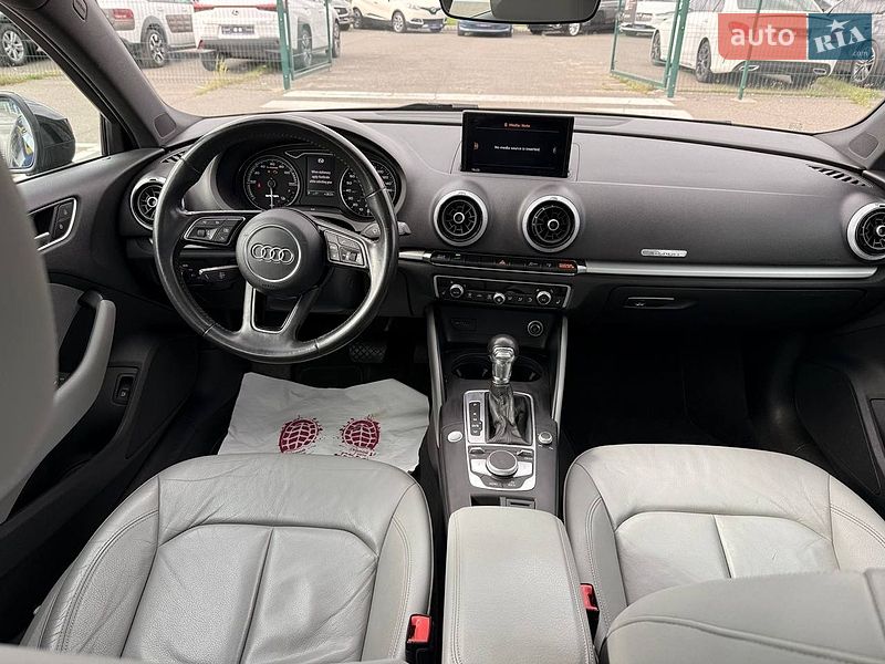 Хэтчбек Audi A3 2017 в Одессе